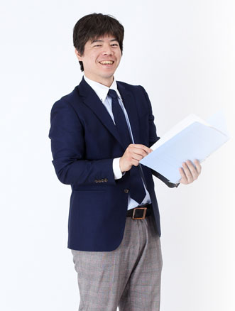 行政書士　岡本さん